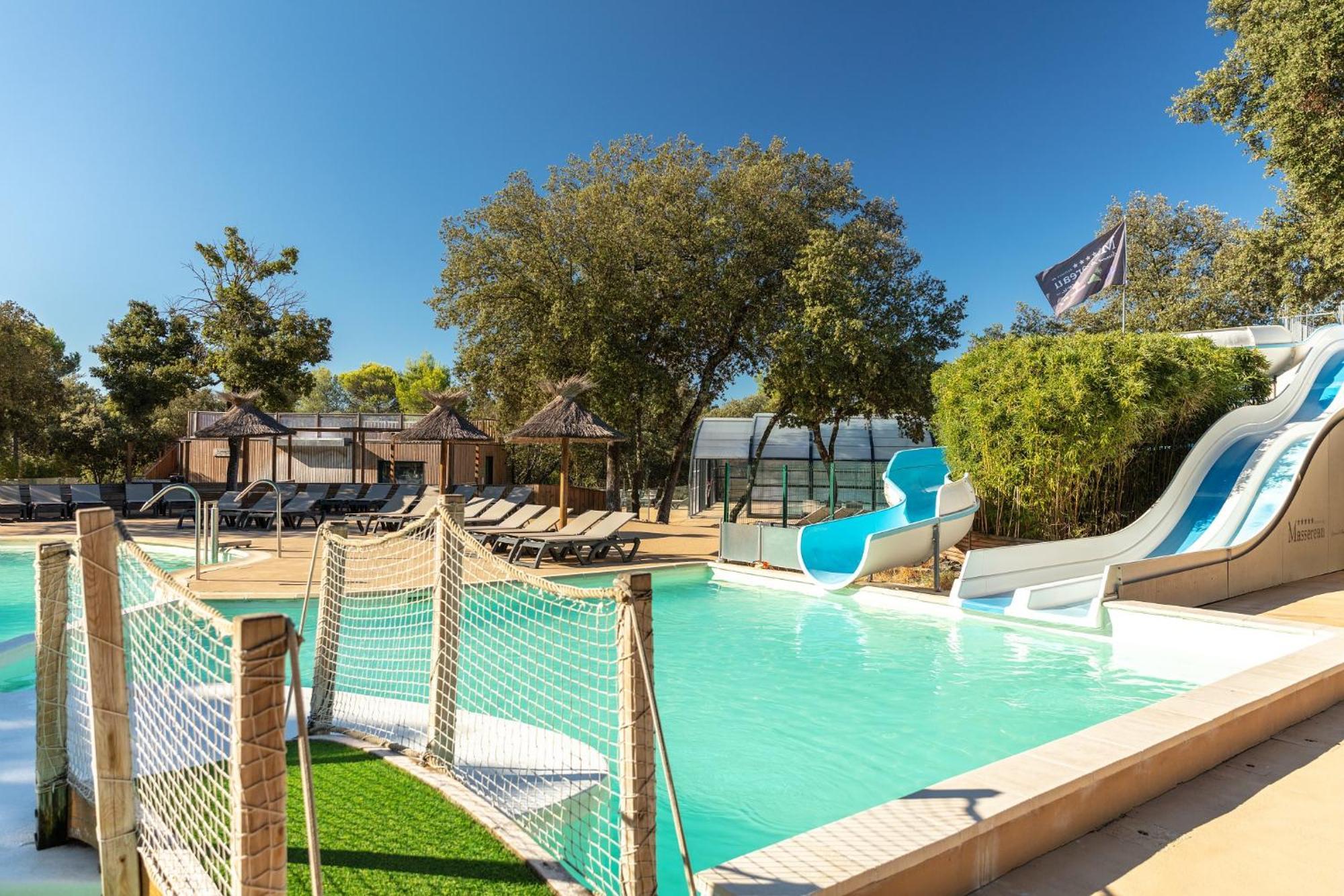Hotel Les Prés du Roi à Sommières Extérieur photo